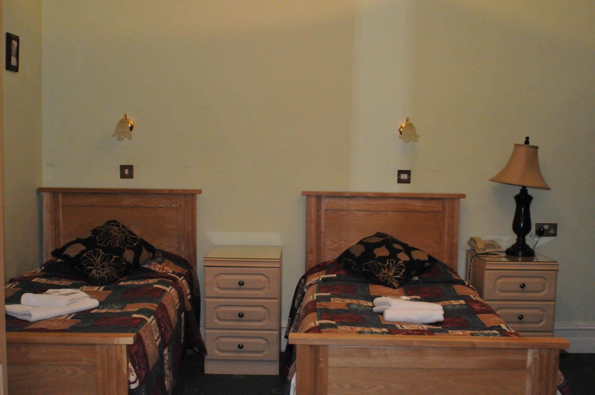 Oyo Ridgeway Hotel Chingford Eksteriør bilde